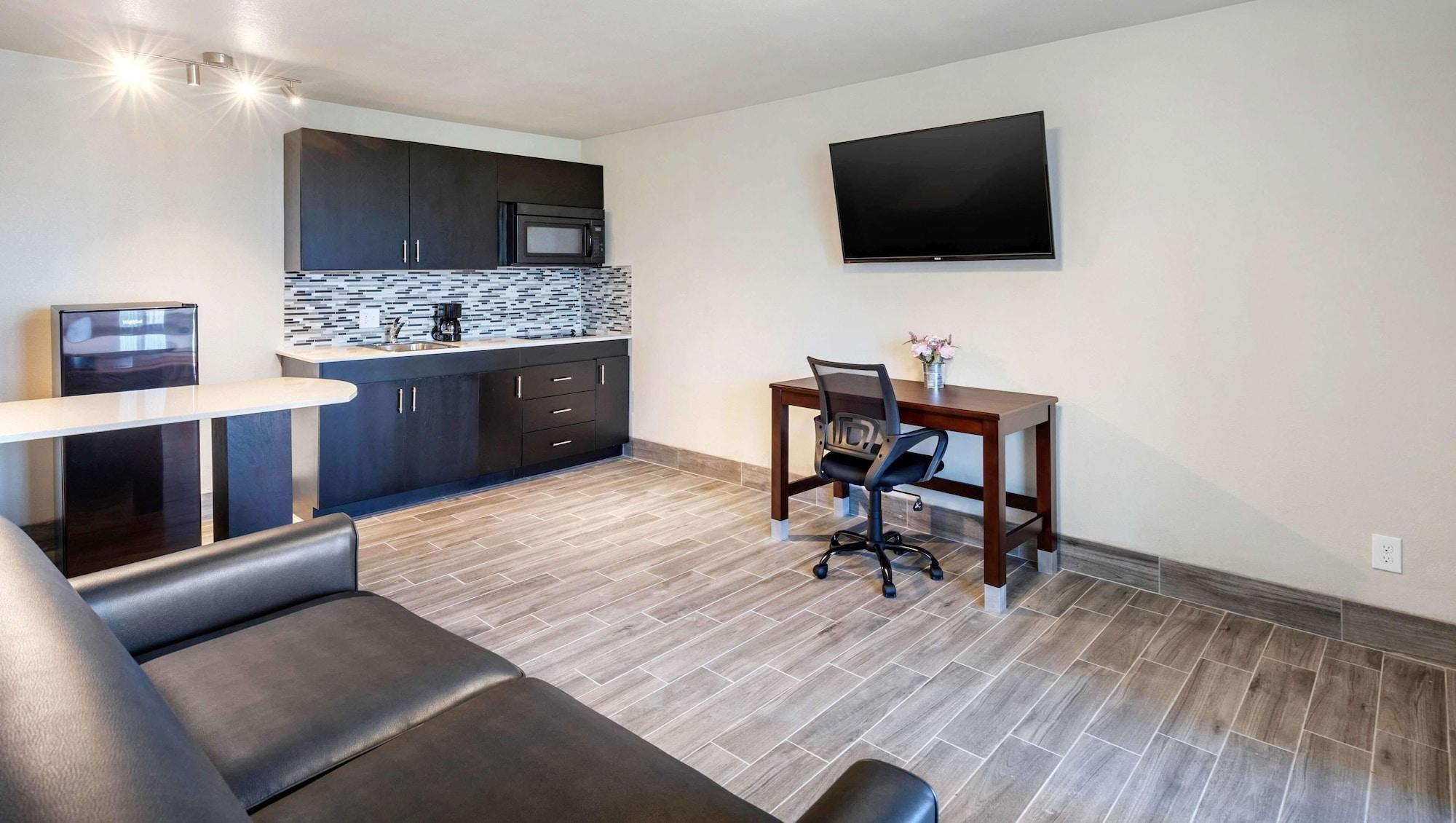 Magnuson Grand And Conference Center Tyler