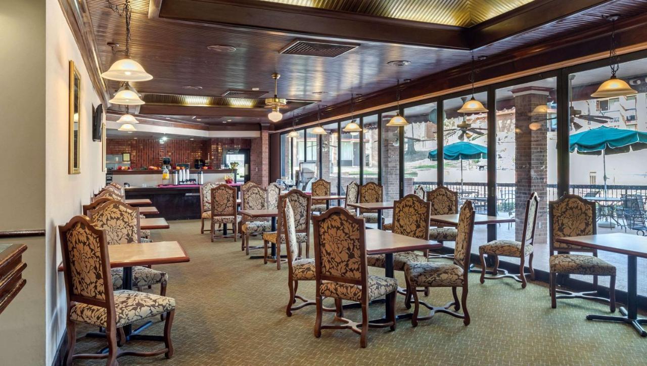 Magnuson Grand And Conference Center 4*